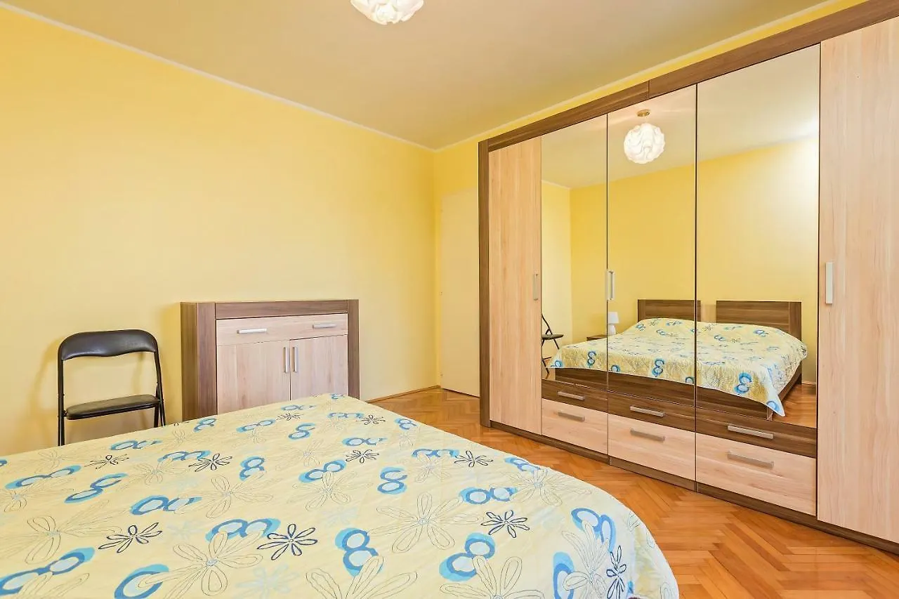 פורץ Apartment Rosa קרואטיה